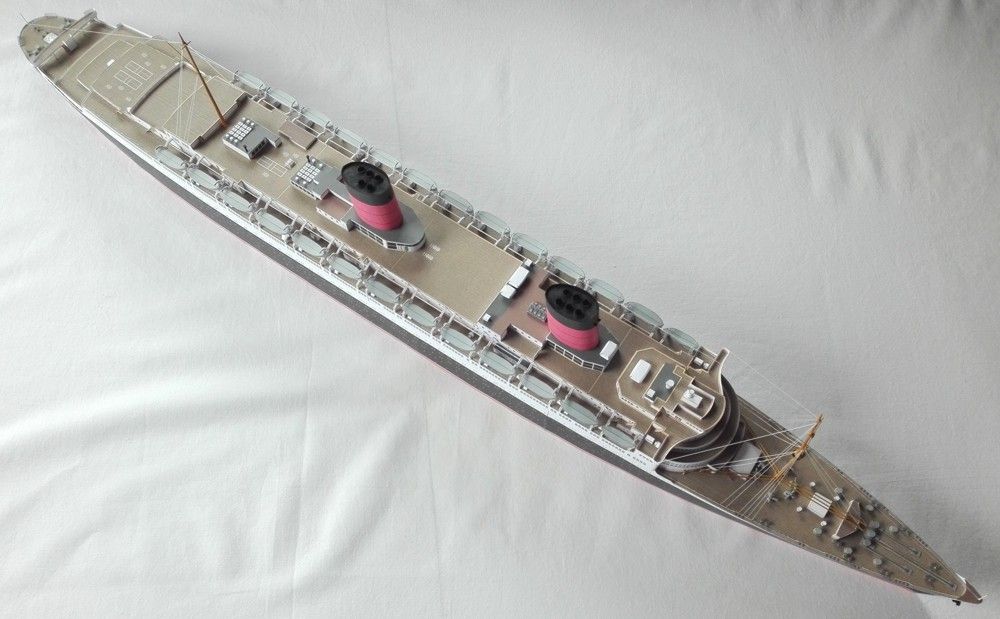 British Ocean Liner RMS Queen Elizabeth - fentens Papermodels